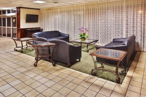 Holiday Inn DES MOINES-AIRPORT/CONF CENTER (Des Moines)